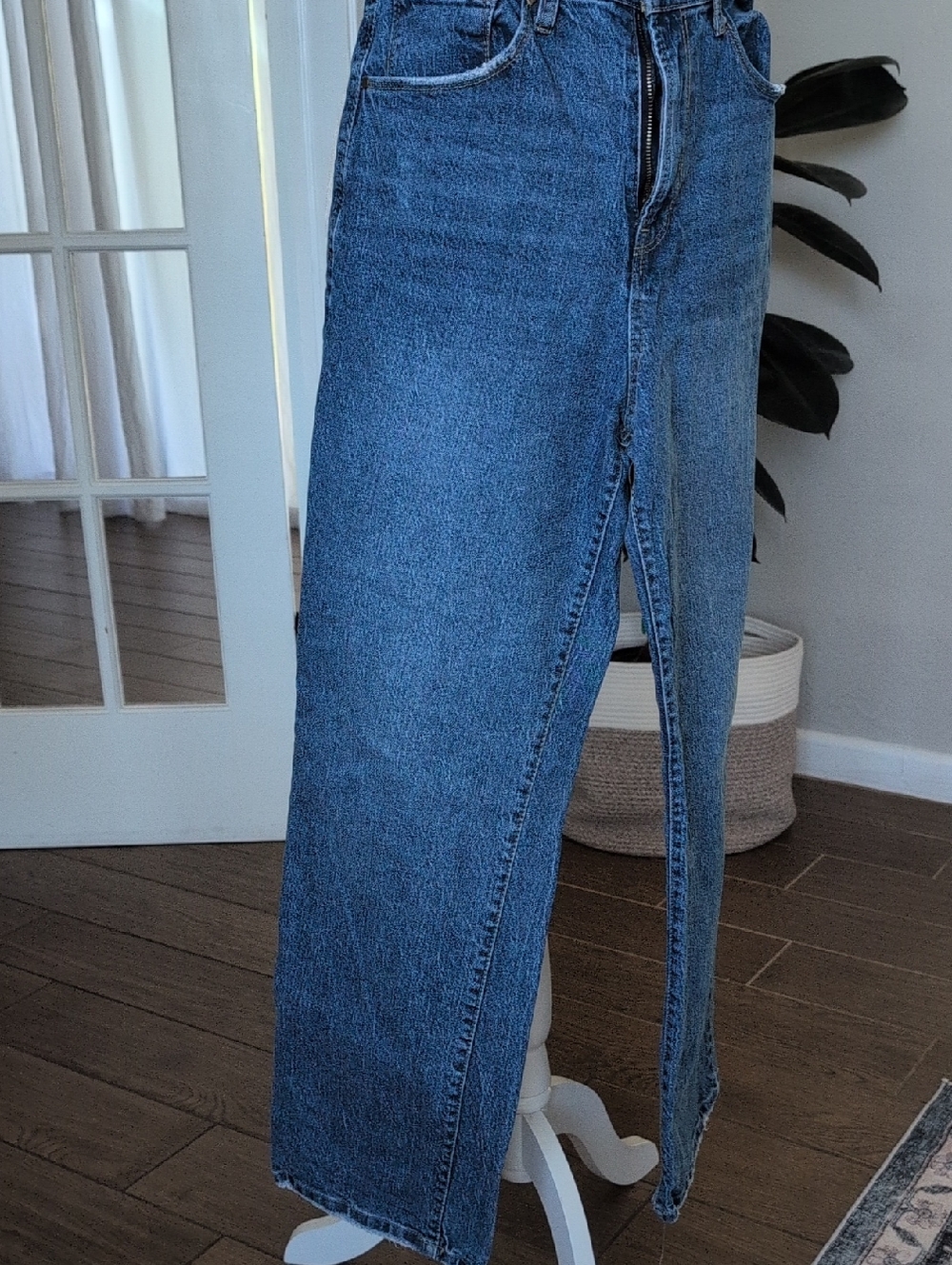 Kensie The Izzy High Rise Relaxed Straight Jeans Size 6 - Picture 3 of 12